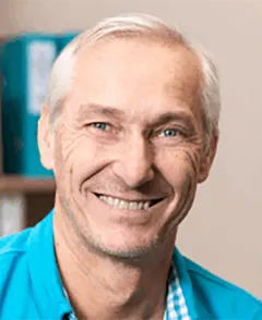 Mitarbeiter Roland Pöll